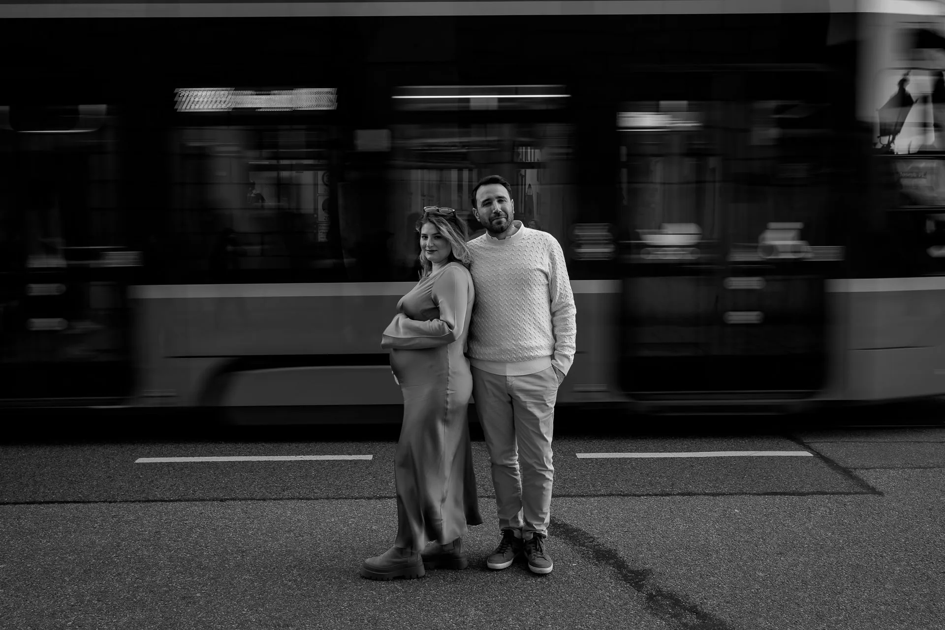 Blurry Babybauchfoto mit künstlerischem Stil München