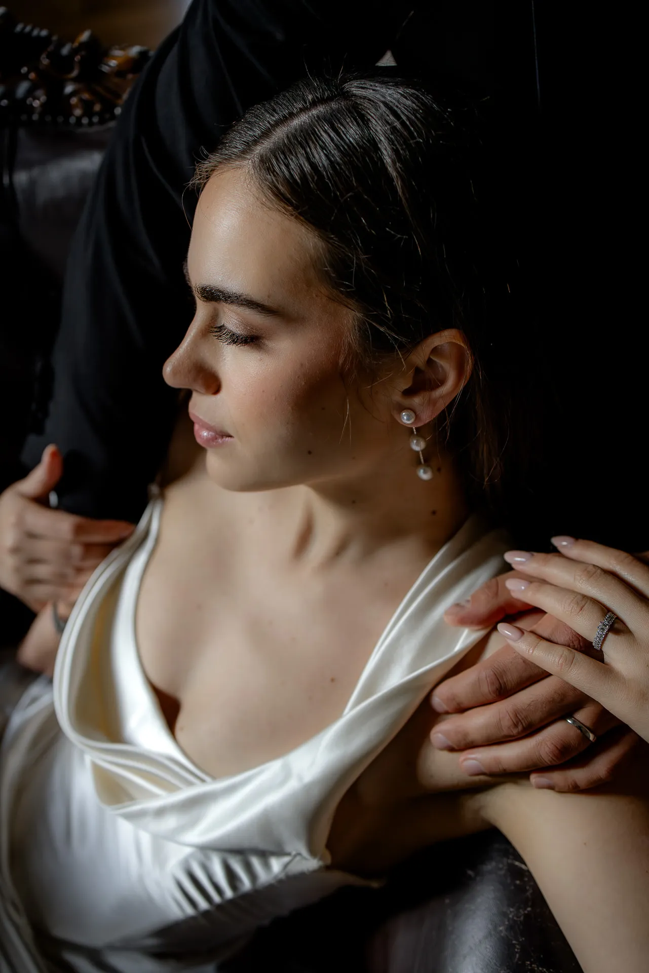 Intimate wedding couple portrait with pearl earrings at Villa Balbiano