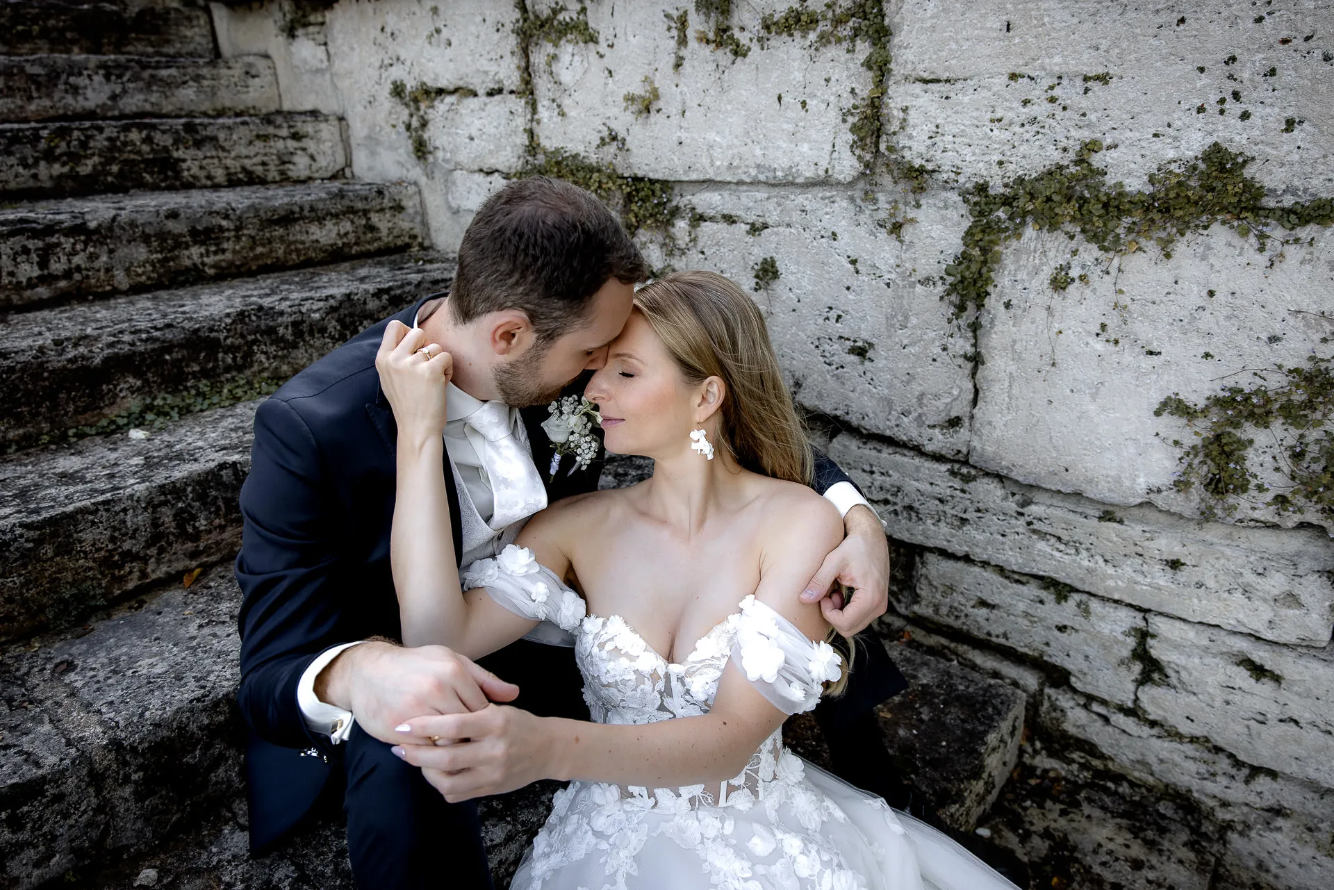 Barbara and Marc lakeside wedding at La Villa