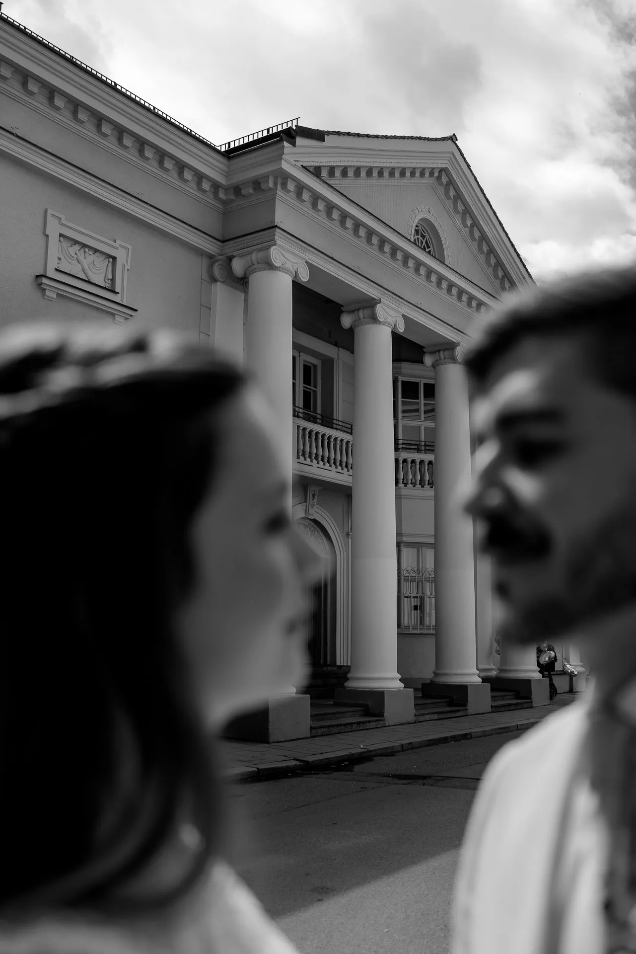 Standesamt Mandlstraße Munich architecture – artistic wedding photography